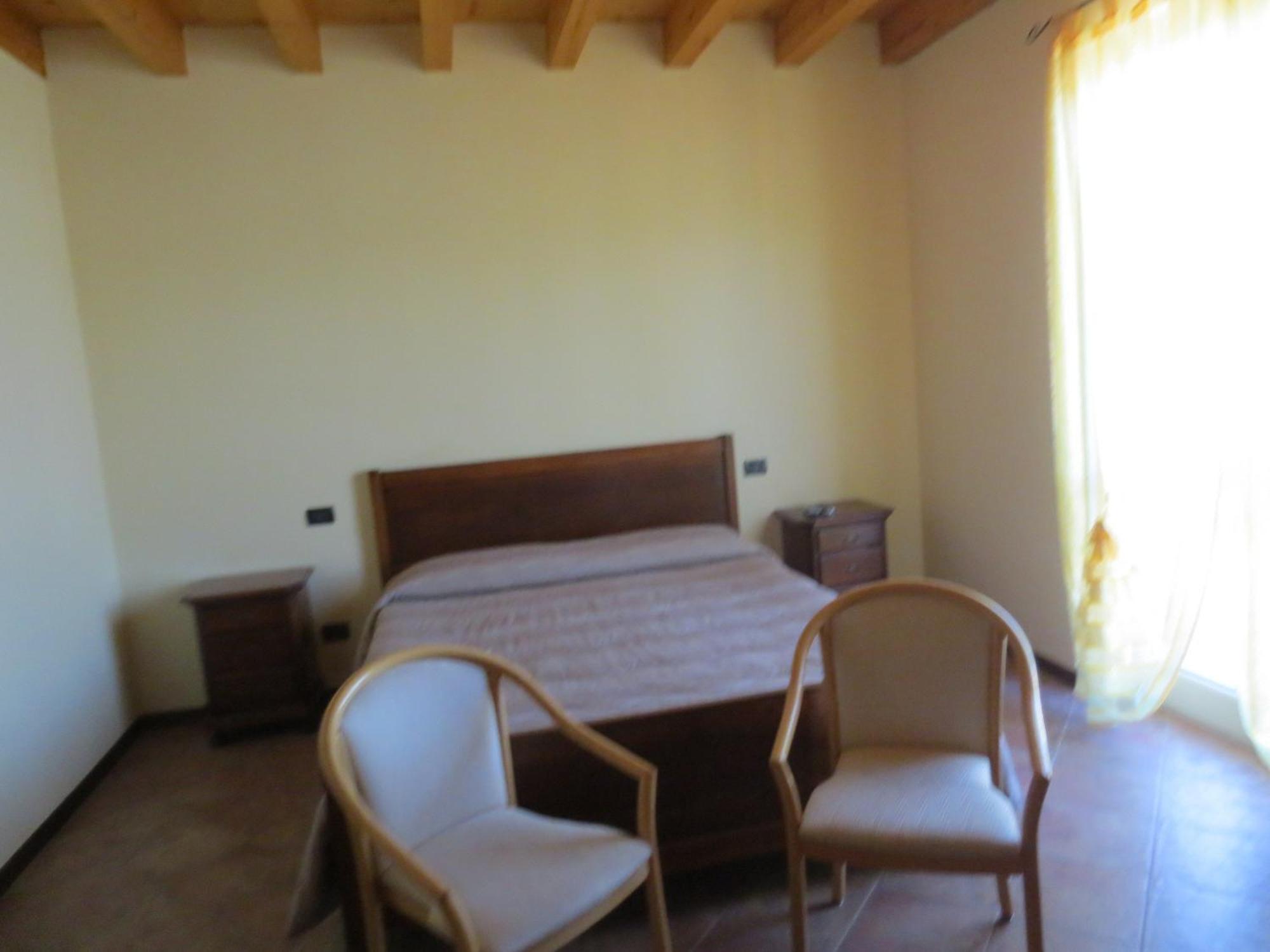 Agriturismo Parco Del Chiese Bedizzole Værelse billede